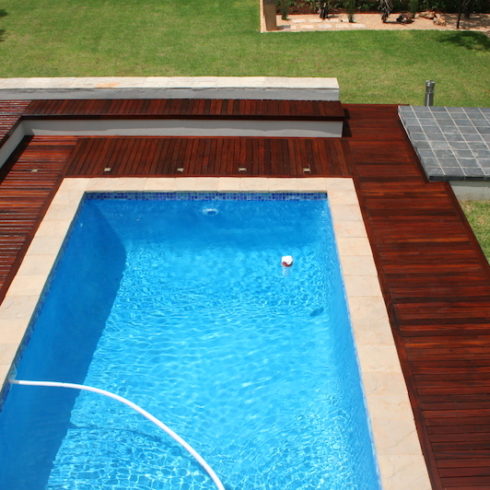 Rhodesian Teak deck installed with EasClips
